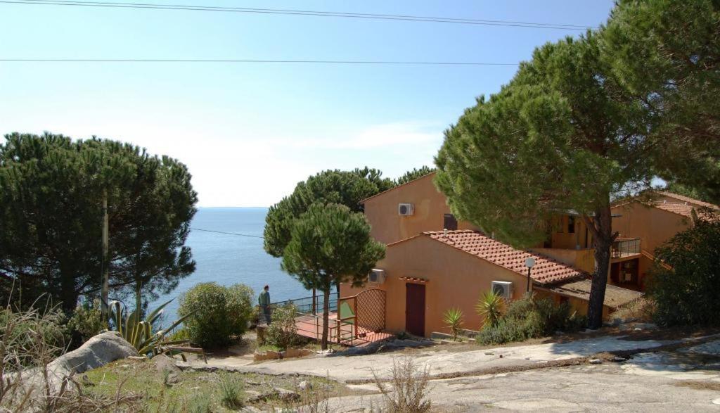 Residence La Calle Isola D'Elba Екстер'єр фото