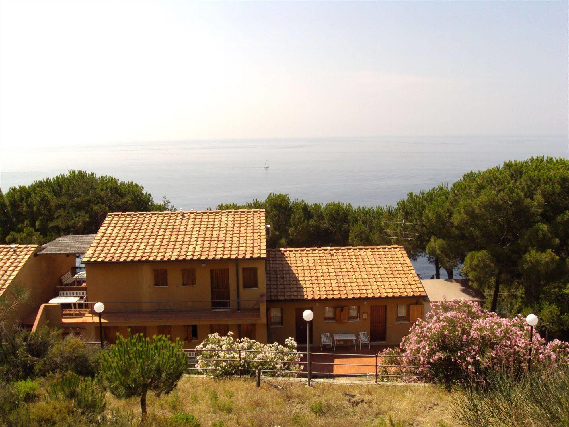 Residence La Calle Isola D'Elba Екстер'єр фото